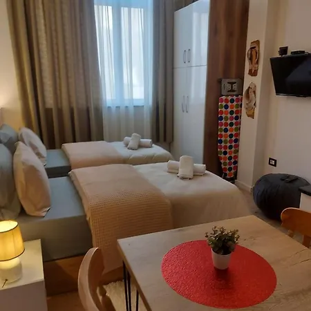 Qielli Mes Pallateve 2 Apartment *