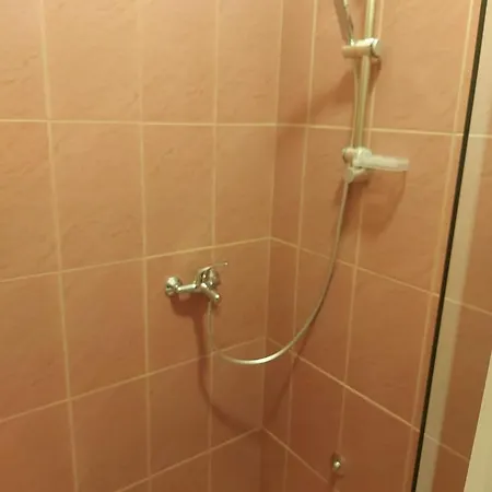 Qielli Mes Pallateve 2 Apartment Tirana